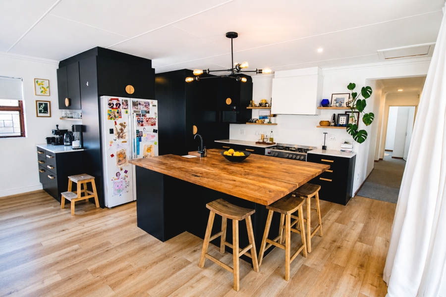 3 Bedroom Property for Sale in Wavecrest Eastern Cape